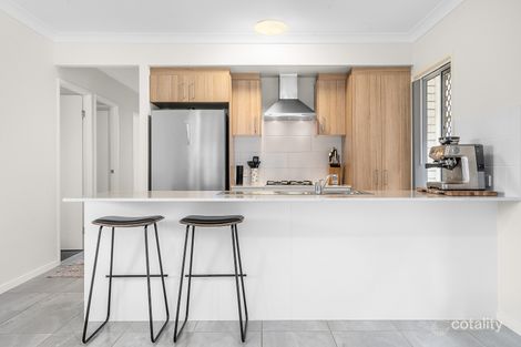 Property photo of 51 Creekwood Circuit Spring Mountain QLD 4300