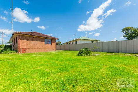 Property photo of 7 Davidson Street Warilla NSW 2528