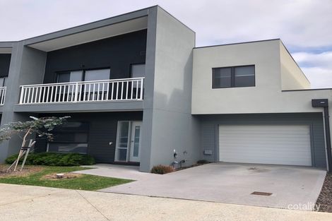 Property photo of 10 Randwick Lane Clyde North VIC 3978