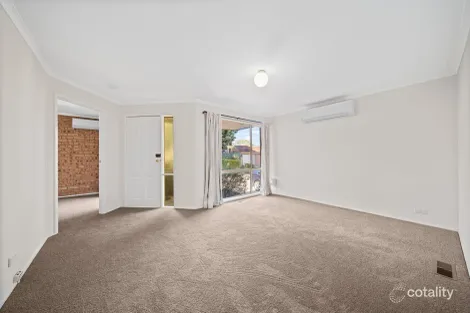 Property photo of 18/11 Derrington Crescent Bonython ACT 2905