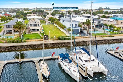 38 Harbour Rise, Hope Island, QLD 4212