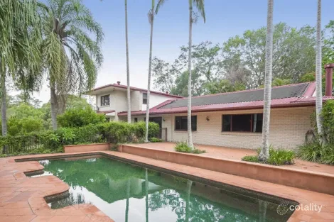 Property photo of 11 Garrawin Court Clear Mountain QLD 4500