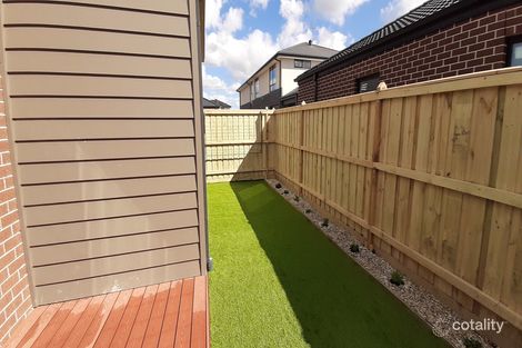 Property photo of 69 Beatrix Circuit Officer VIC 3809