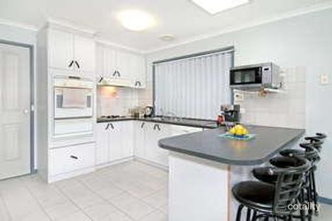 Property photo of 16 Manuka Place Meadow Heights VIC 3048
