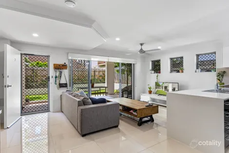 Property photo of 2/8 Gary Street Morningside QLD 4170