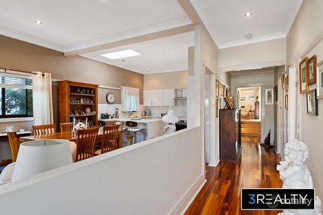 Property photo of 17 Swan Street Marks Point NSW 2280