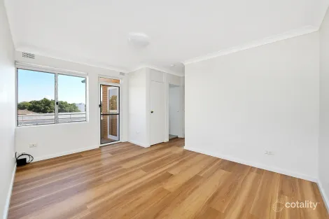 8/8-10 Schwebel St, Marrickville, NSW 2204