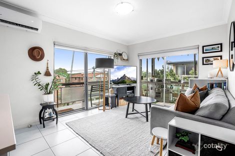 Property photo of 4/15 Weston Street Coorparoo QLD 4151