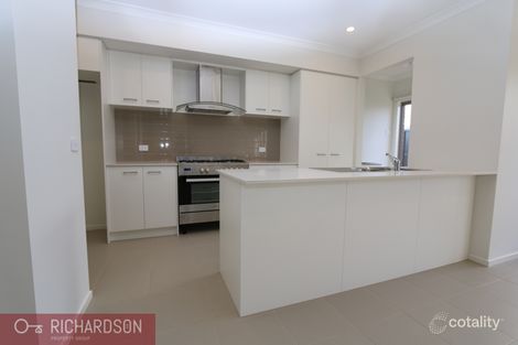 Property photo of 39 Rivella Circuit Tarneit VIC 3029