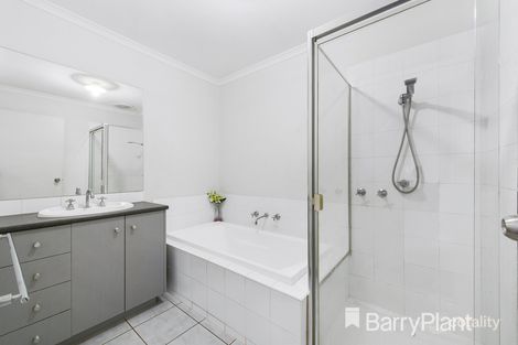 Property photo of 5 Giselle Grove Tarneit VIC 3029