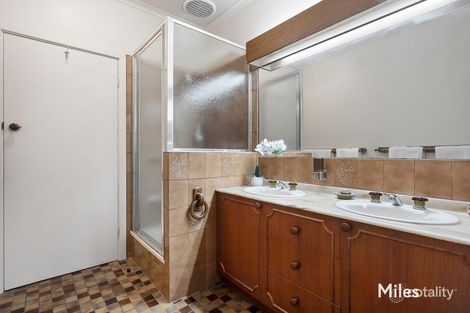 Property photo of 657 The Boulevard Eaglemont VIC 3084