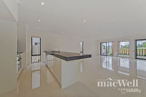 Property photo of 10 Altitude Drive Pimpama QLD 4209