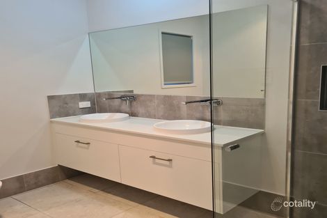 Property photo of 40 Elite Crescent Narangba QLD 4504