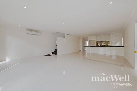 Property photo of 10 Altitude Drive Pimpama QLD 4209