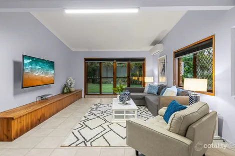 Property photo of 54 Cummin Street Wishart QLD 4122