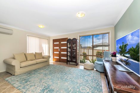 Property photo of 2/27 Gilmore Place Queanbeyan West NSW 2620