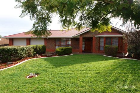 28 Coleman Ave, Redwood Park, SA 5097