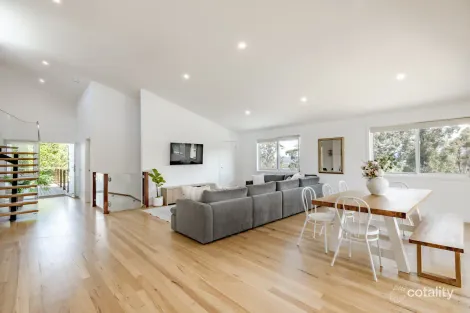 Property photo of 5 Oriole Court Mirador NSW 2548