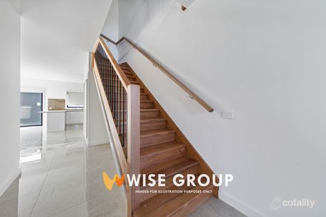 Property photo of 5 Stonewaite Lane Clyde North VIC 3978