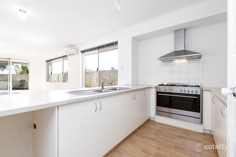 Property photo of 8 Caribbean Turn Aubin Grove WA 6164
