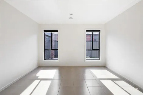 Property photo of 34 Barmah Drive South Morang VIC 3752