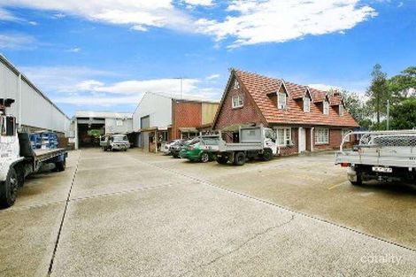 27 Marigold St, Revesby, NSW 2212