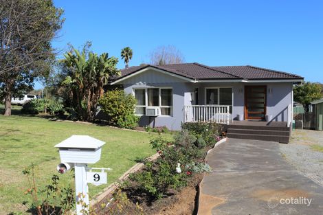 Property photo of 9 Churchill Drive Swan View WA 6056
