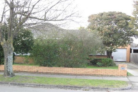 15 Sandra Ave, Noble Park, VIC 3174