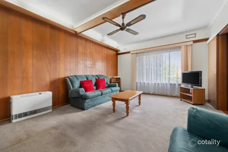 Property photo of 30 Morris Road Woodend VIC 3442