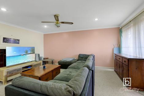 Property photo of 30 Macdougall Crescent Hamlyn Terrace NSW 2259