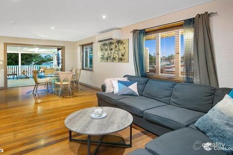 11 Bushing St, Wynnum West, QLD 4178