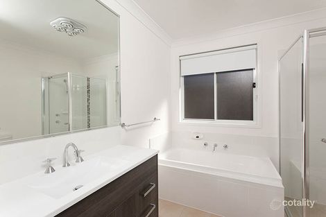 Property photo of 21 Sloop Avenue Shell Cove NSW 2529