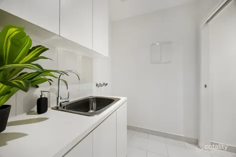 Property photo of 77 Belsay Chase Chirnside Park VIC 3116