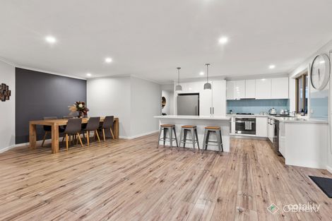 1 Lexton Dr, Langwarrin, VIC 3910