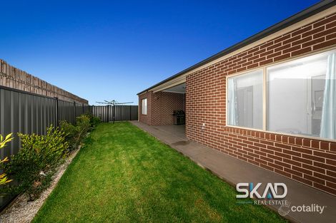 Property photo of 47 Scoria Circuit Craigieburn VIC 3064