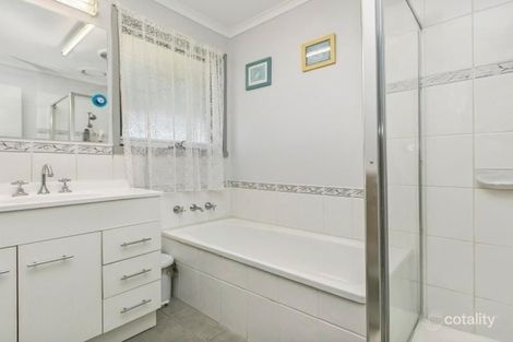 Property photo of 55 Fountain Drive Narre Warren VIC 3805