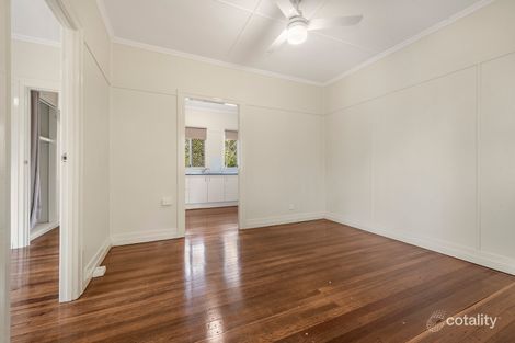 324 Nursery Rd, Holland Park, QLD 4121