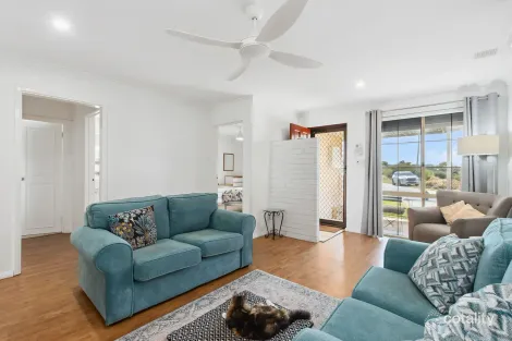 Property photo of 39B Aerolite Way Beldon WA 6027