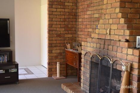 Property photo of 4 Page Court Kearneys Spring QLD 4350