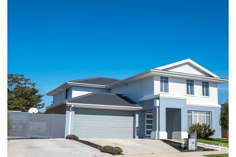 27 Bedggood Gr, Paynesville, VIC 3880
