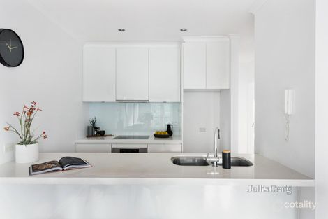 Property photo of 3/27 Miles Street Southbank VIC 3006