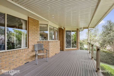 Property photo of 10 The Briars Mooroolbark VIC 3138