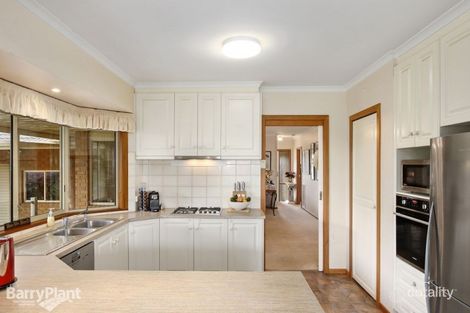 Property photo of 10 The Briars Mooroolbark VIC 3138