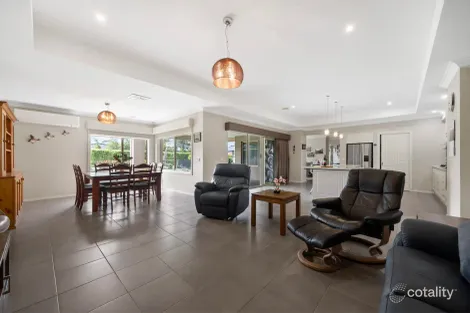 Property photo of 1 Benjamin Place Romsey VIC 3434