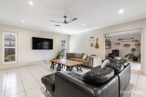 Property photo of 17A Oakmont Street Rothwell QLD 4022
