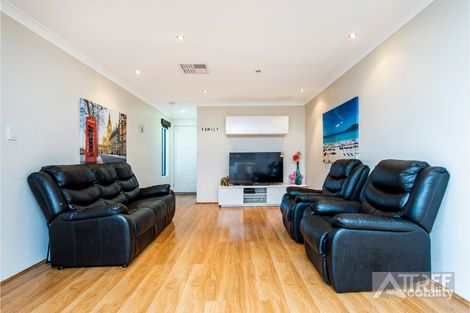 Property photo of 4/194 Boardman Road Canning Vale WA 6155