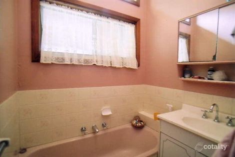 Property photo of 25 Parklands Avenue Heathcote NSW 2233