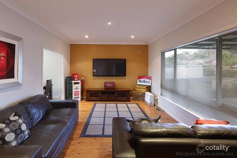 Property photo of 16 Waranga Avenue Mount Austin NSW 2650