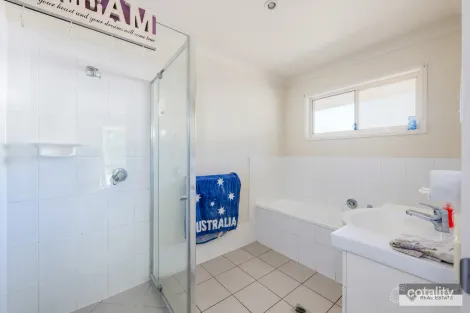 Property photo of 17 Monarch Avenue Moore Park Beach QLD 4670