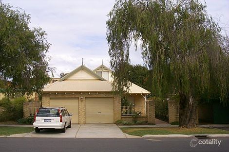 30 Johnston St, Peppermint Grove, WA 6011